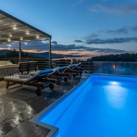 Villa Bella By Tourist Adria Group *