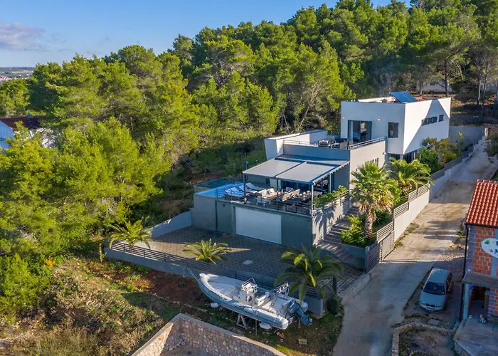 빌라 Bella By Tourist Adria Group