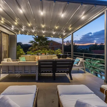 Vila Bella By Tourist Adria Group *