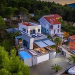 Bella By Tourist Adria Group *