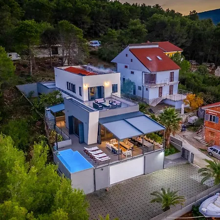 Bella By Tourist Adria Group *